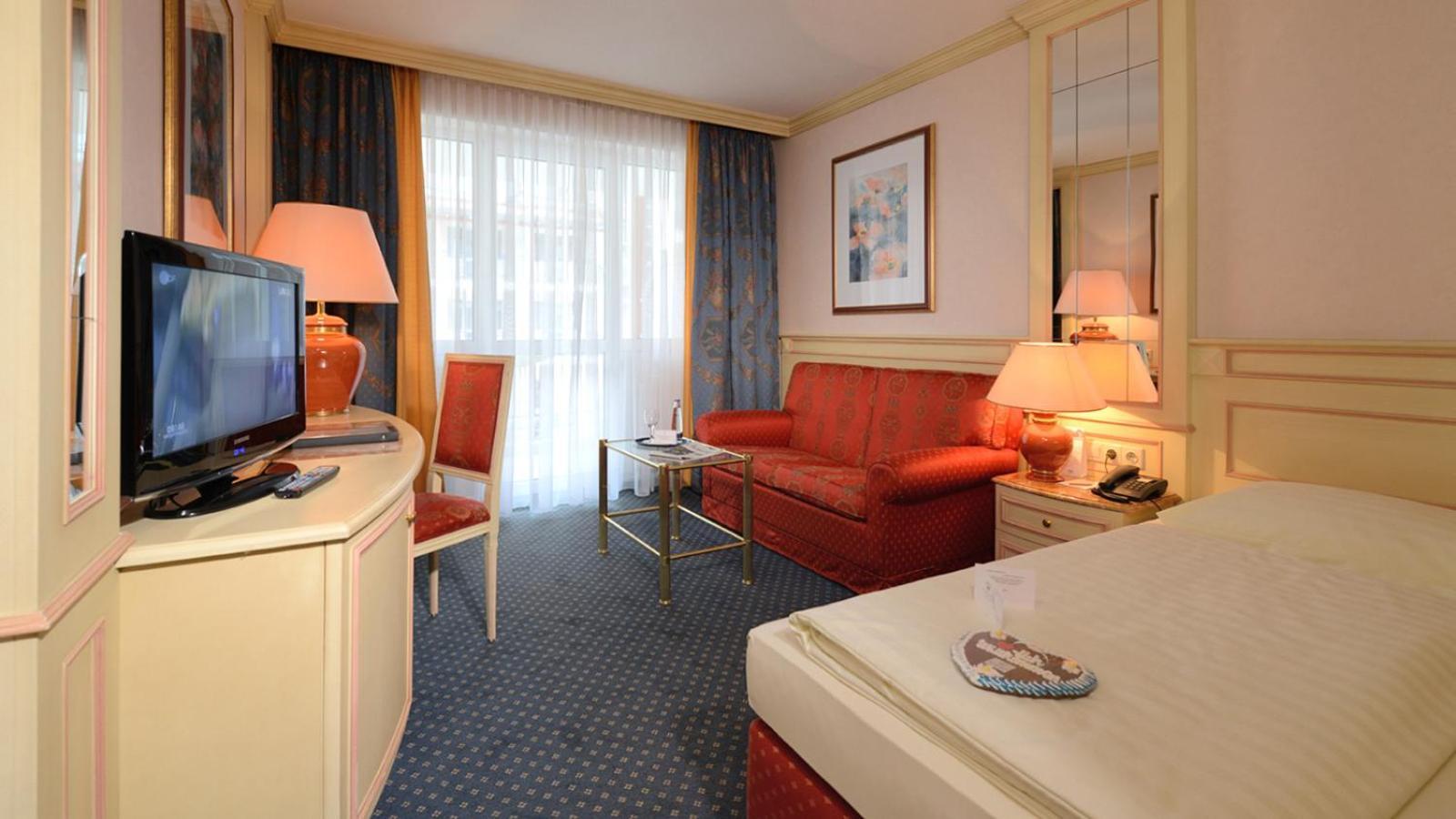 Double Room Monarch,1746818935:JPEG